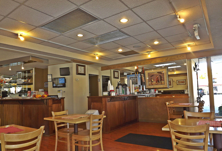 Food & Drinks 5, Travelodge by Wyndham Kalispell, Flathead