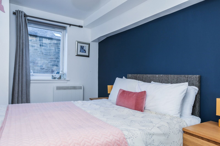 Bedroom 4, Old Town Gem - Castle, Dark History, Uni, Edinburgh