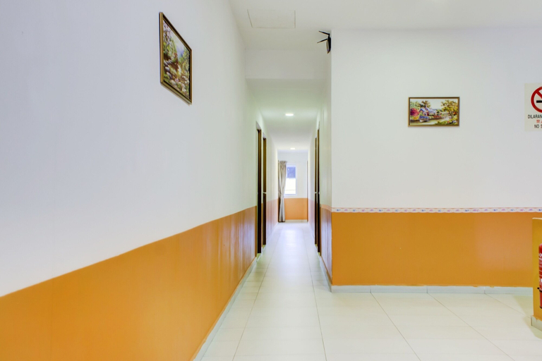 Others 4, OYO 89985 Js Hotel, Johor Bahru