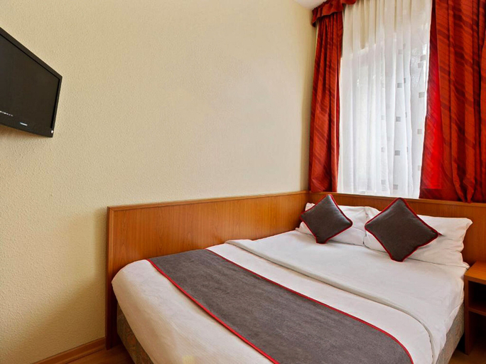 Bedroom 4, Hotel Bohemia, Berlin