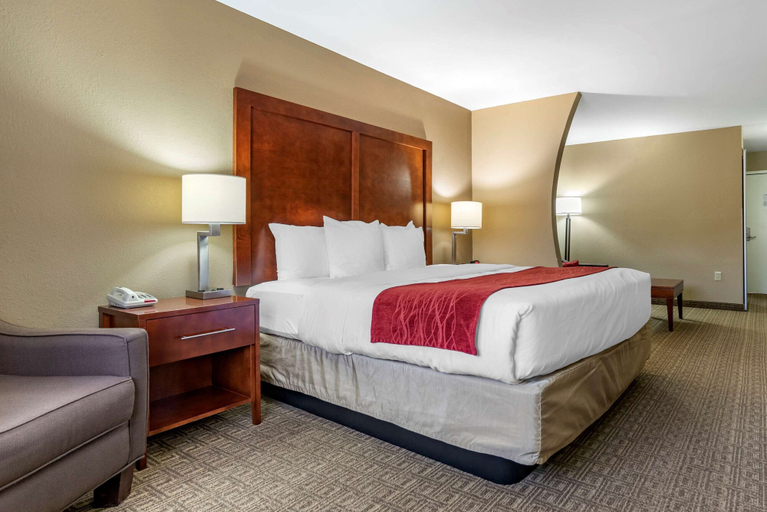 Bedroom 3, Comfort Inn & Suites Leeds I-20, Saint Clair
