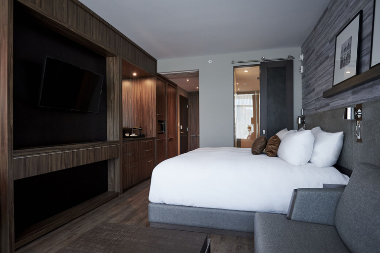 Bedroom 3, Entourage sur-le-Lac, La Jacques-Cartier