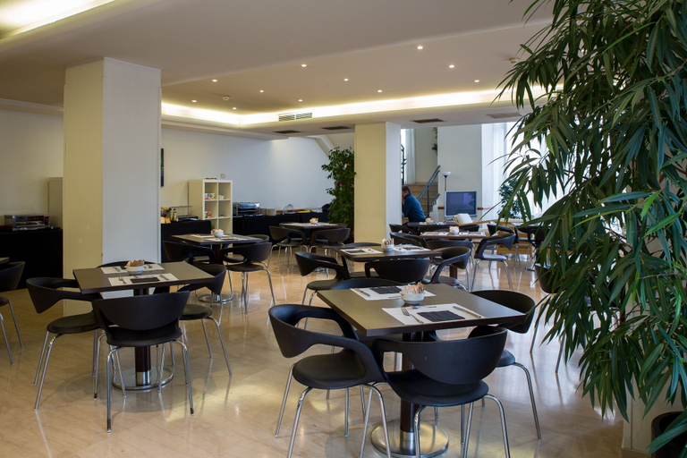 Food & Drinks 4, B&B Hotel Barcelona Mollet Porta de Gallecs, Barcelona