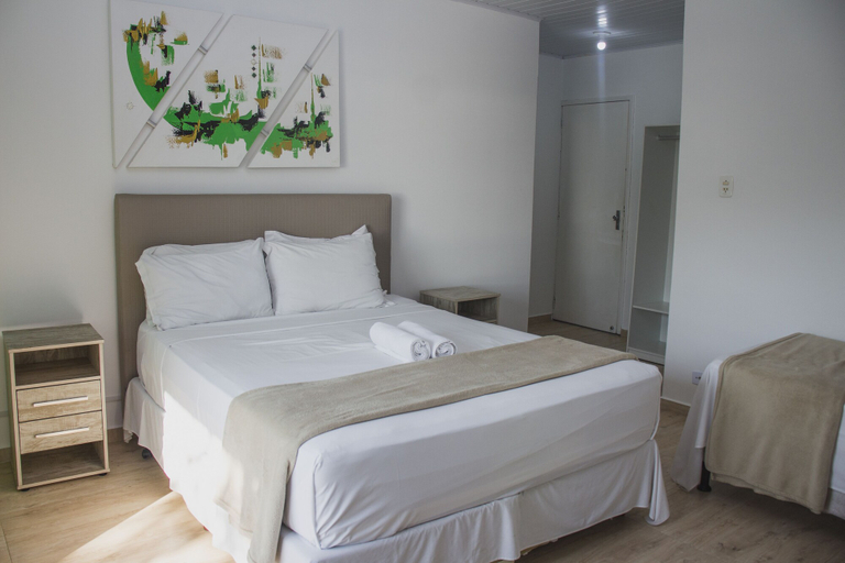 Bedroom 2, Pousada Marinamarela, Penha