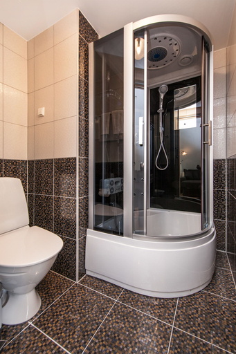 Bathroom 3, Embrace Guestrooms & Apartments, Pärnu