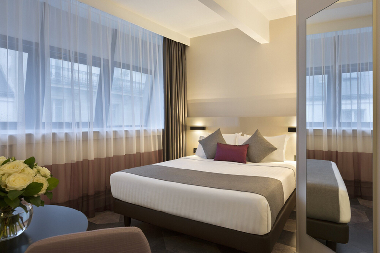 Bedroom 4, Citadines Trocadéro Paris, Paris
