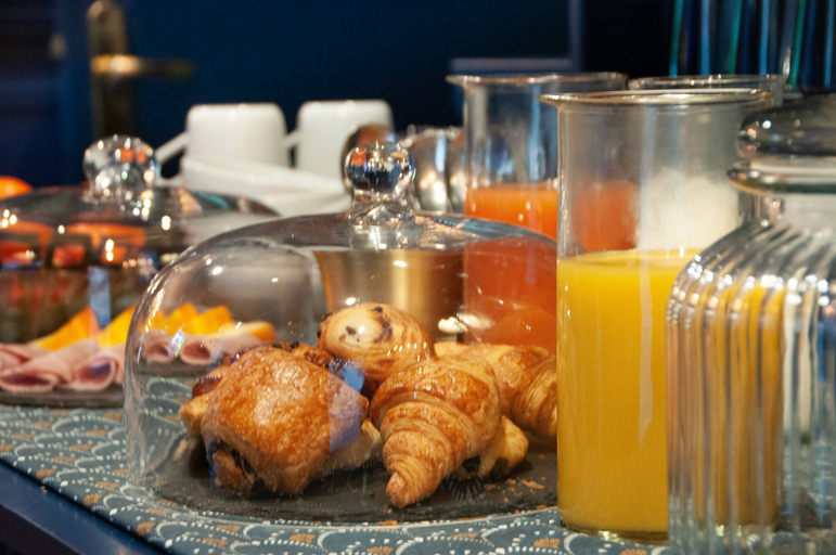 Food & Drinks 5, Hotel Petit Saint Honoré, Paris