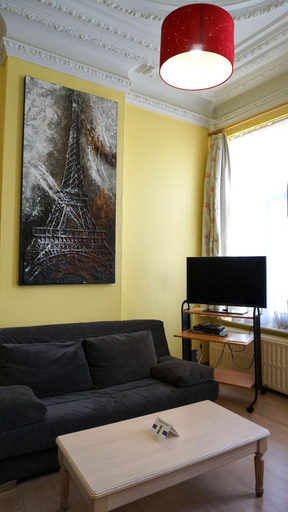Others 5, Apartments Marco Polo Midi, Bruxelles