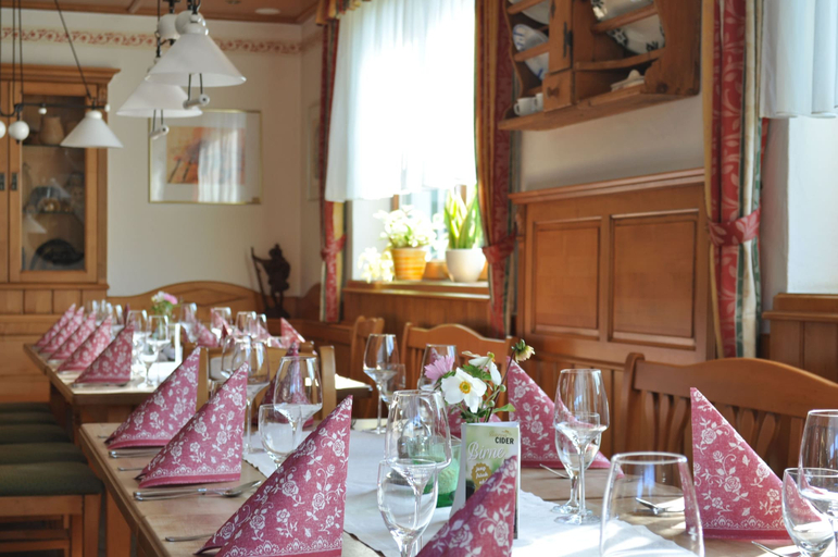 Food & Drinks 4, Gafringwirt, Amstetten