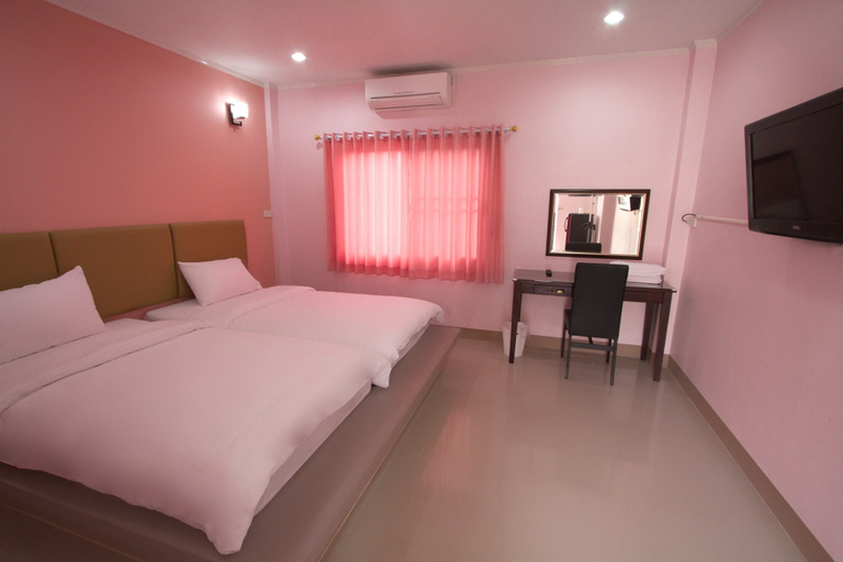Bedroom 2, Worachat House, Lom Sak