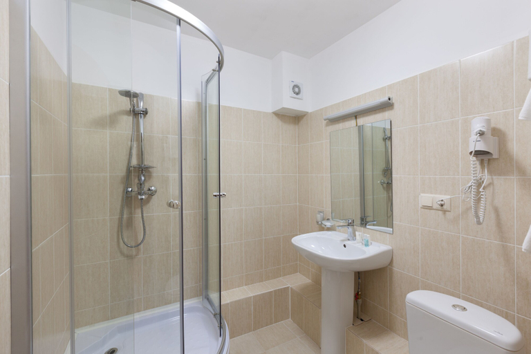 Bathroom, Saraishyq Hotel, Almaty