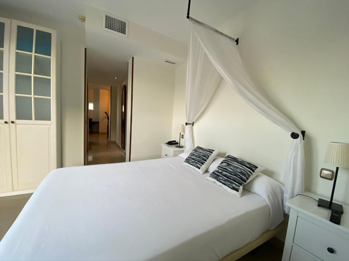 Bedroom 3, Atrium Hotel, Murcia