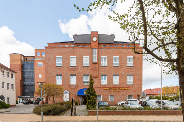 Exterior & Views 2, Hotel Erbprinz, Ludwigslust-Parchim