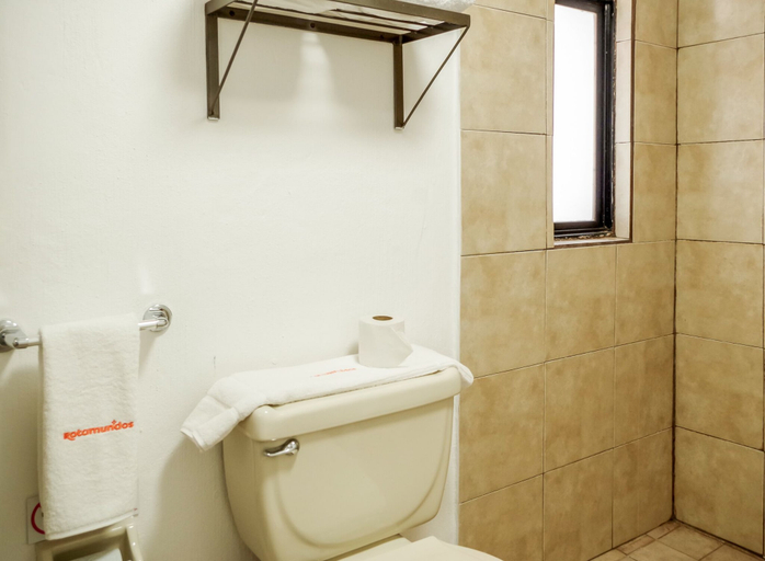 Bathroom 3, Villas Xänthe Rotamundos, Mineral del Chico