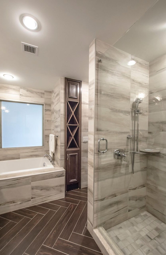 Bathroom 4, The Delavan Hotel & Spa, Erie