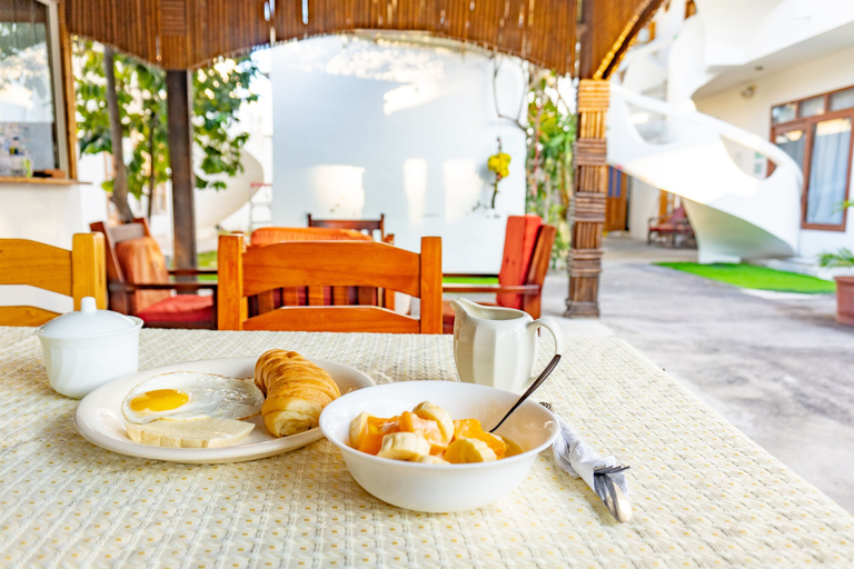 Food & Drinks 5, Gran Hostal Tintorera, Isabela