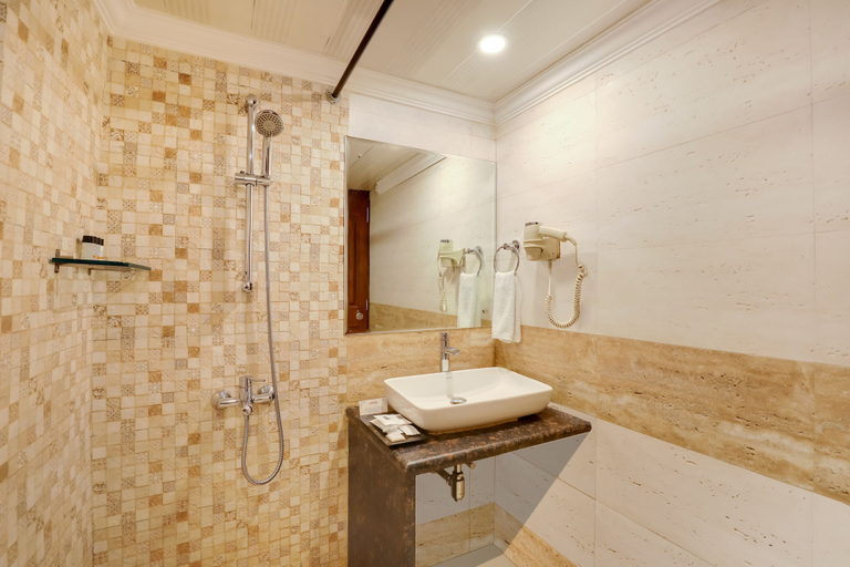 Bathroom 4, Summit Hermon Hotel & Spa, Darjiling