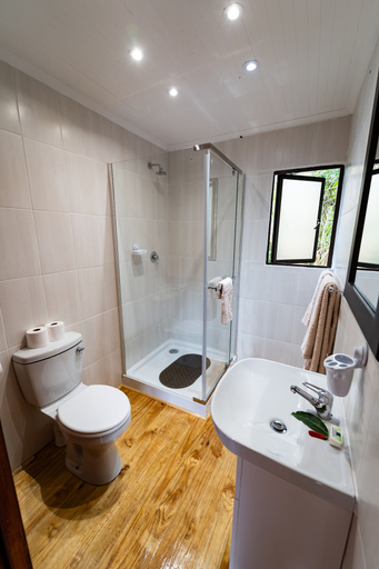 Bathroom 3, Mtunzini Forest Lodge Self Catering, Uthungulu