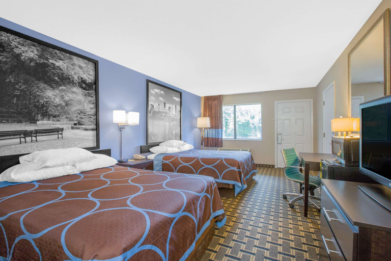 Bedroom 2, Super 8 by Wyndham Brinkley, Monroe