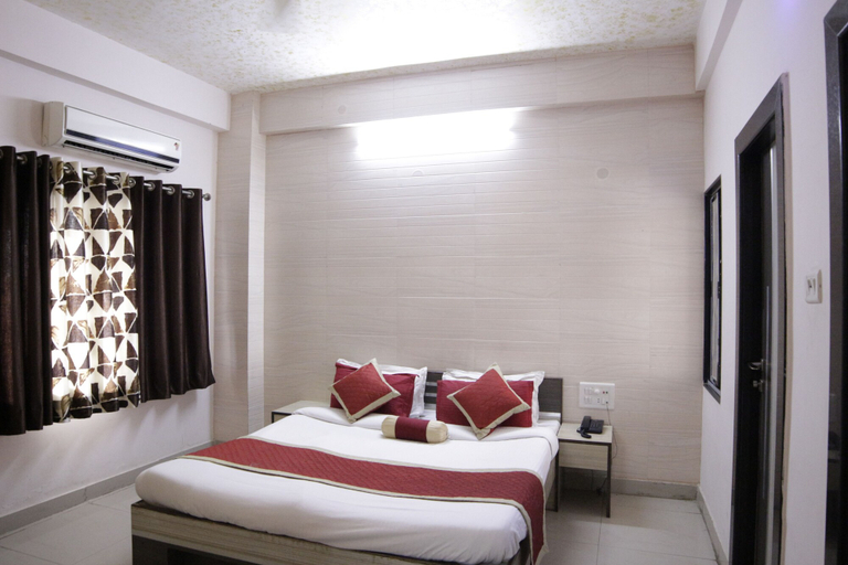 Bedroom 5, Hotel Amit Palace, Bhilwara