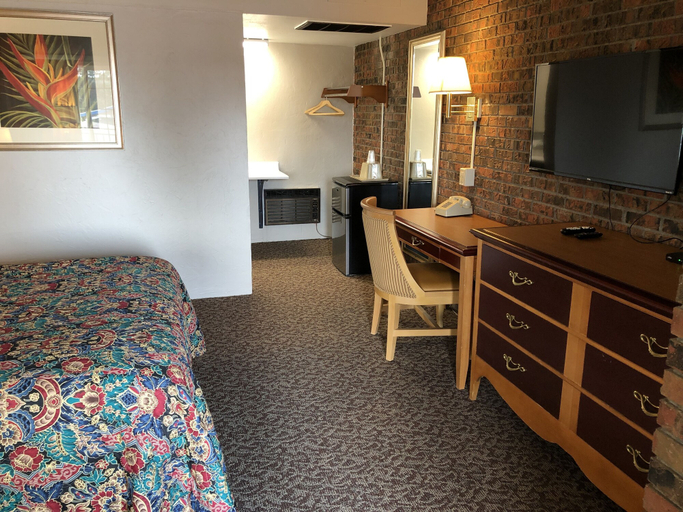 Bedroom 4, Dunes Inn, Alamosa