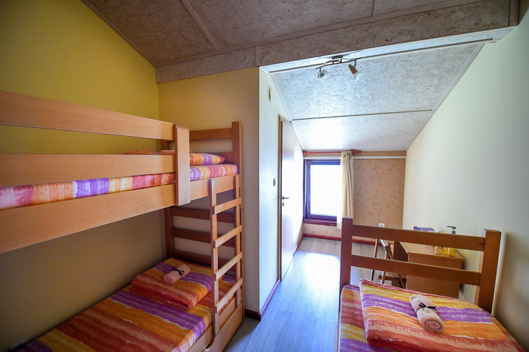 Bedroom 3, San Art Floating Hostel&Apartments, Belgrade