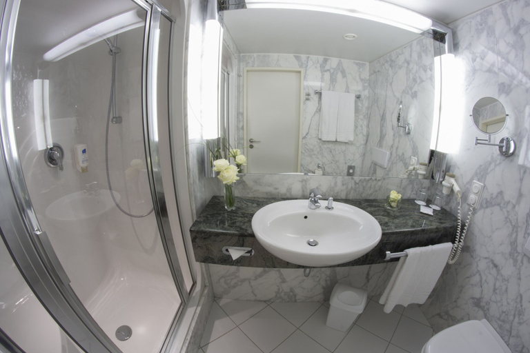 Bathroom 5, Atlanta Hotel Leipzig, Leipzig