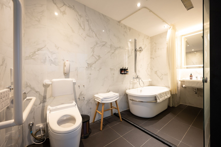 Bathroom 5, Hotel East Taipei, Taipei City