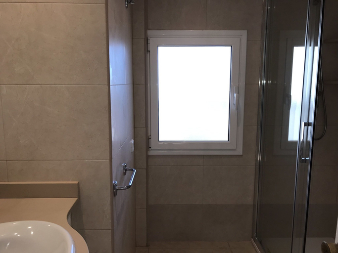 Bathroom, Apartamento President B-14, Girona