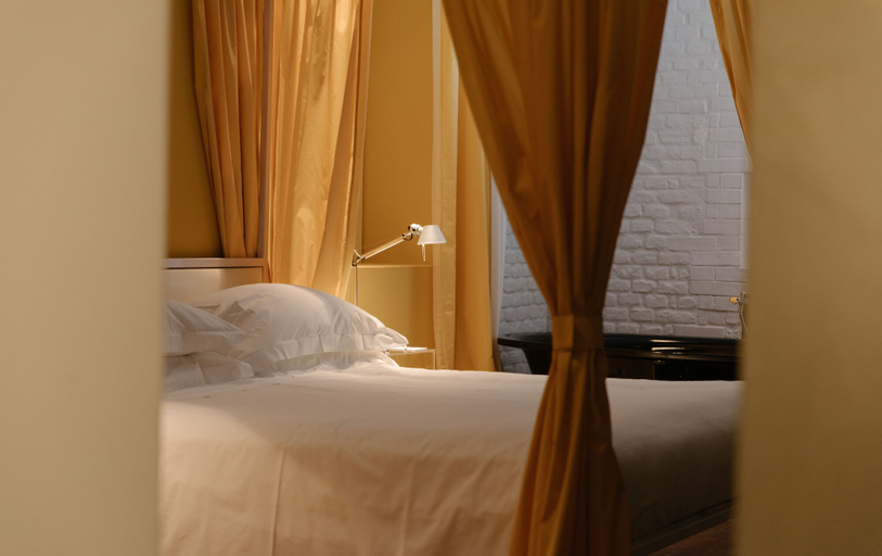 Bedroom 3, Palazzo Segreti, Milano