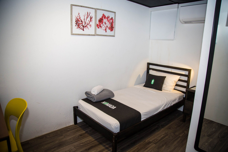 Bedroom 3, Nomada Urban Beach Hostel - Adults Only