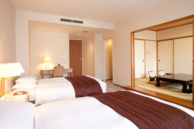 Bedroom 3, Hotel New Nagasaki, Nagasaki