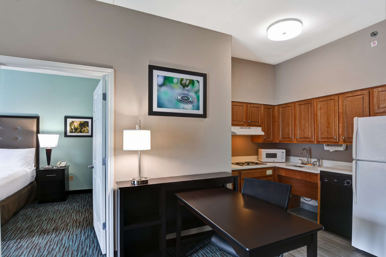 Bedroom 3, Homewood Suites by Hilton Aurora Naperville, Dupage