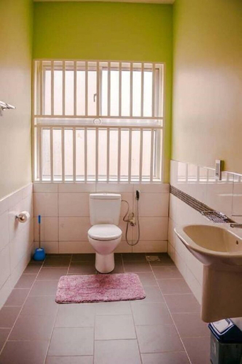 Bathroom, Pearl Cottages Kiwatule, Kampala