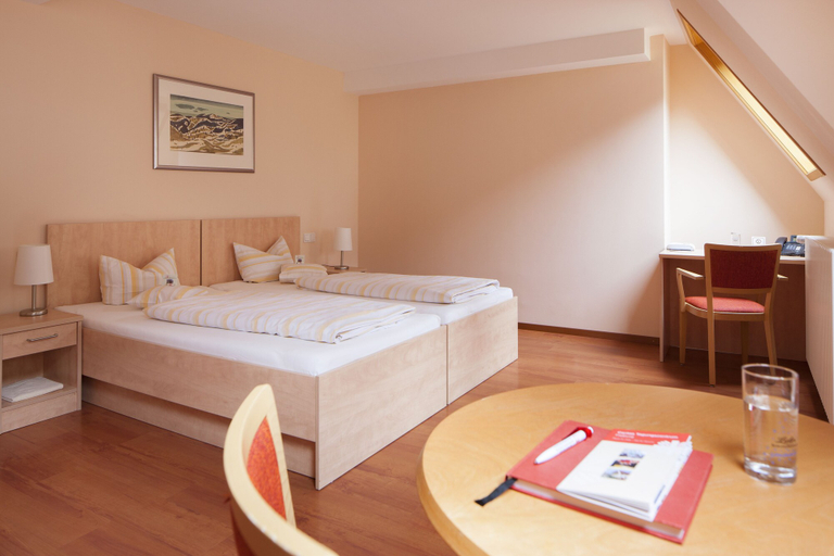Bedroom 3, Caritas Tagungszentrum, Freiburg im Breisgau