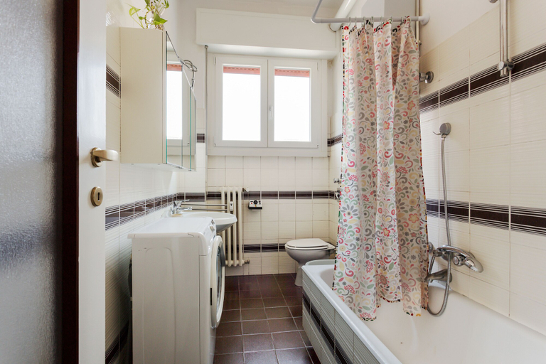 Bathroom, Mondrian Apartment in Milan, Milano