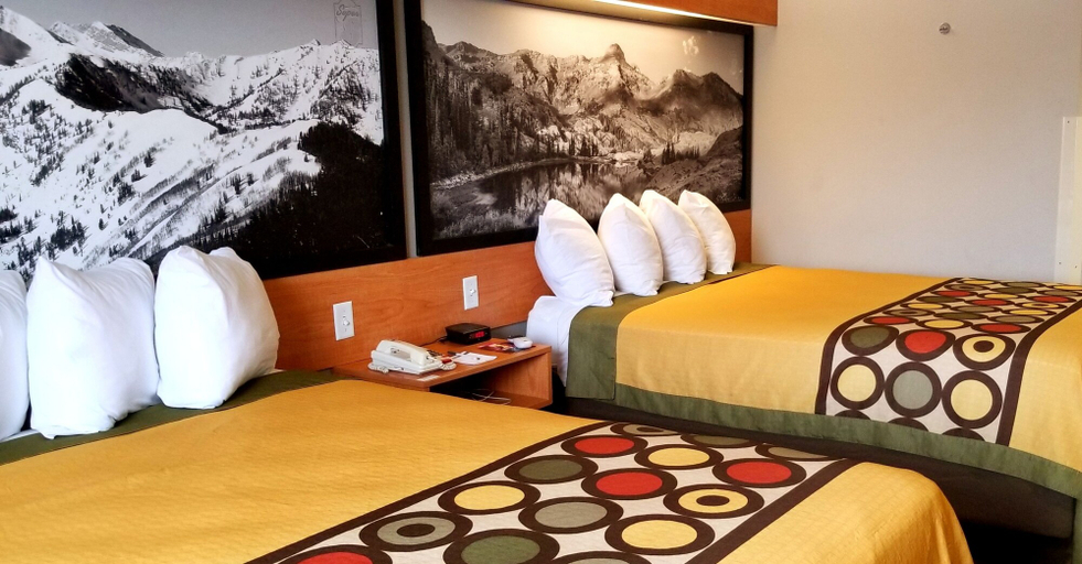 Bedroom 3, Royal Inn, Salt Lake
