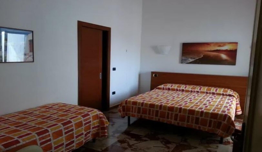 Bedroom 2, B&B L'Isola, Lecce
