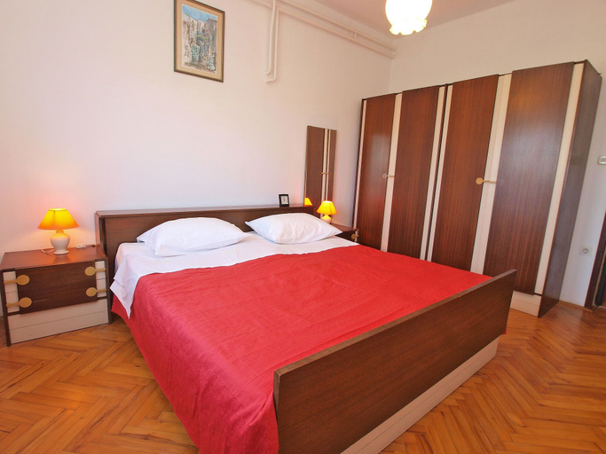 Bedroom 2, Apartment 439, Fažana