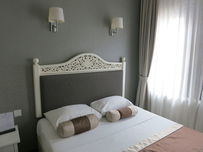 Bedroom 30