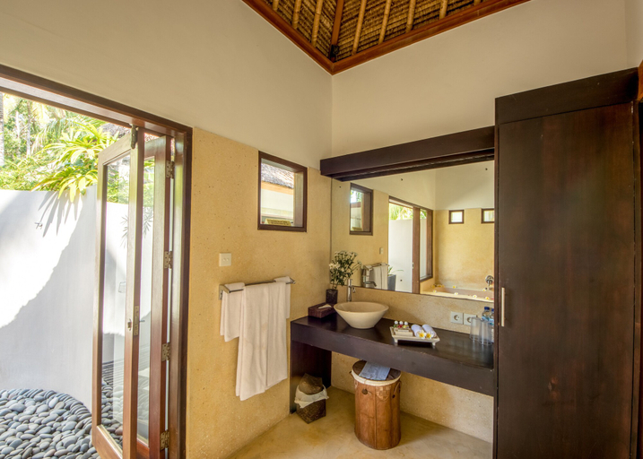 Bathroom 5, Villa Sasoon, Karangasem