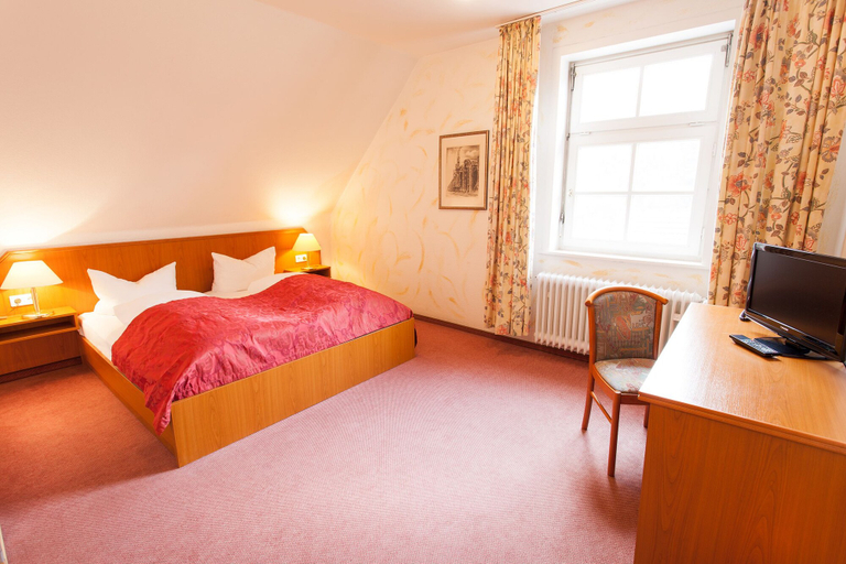 Bedroom 4, Hotel Alter Wolf, Wolfsburg