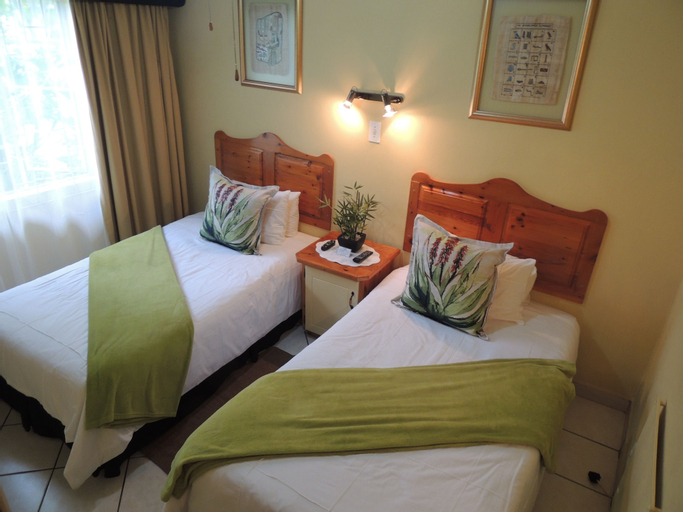 Bedroom 3, Rita Guest House, Zululand