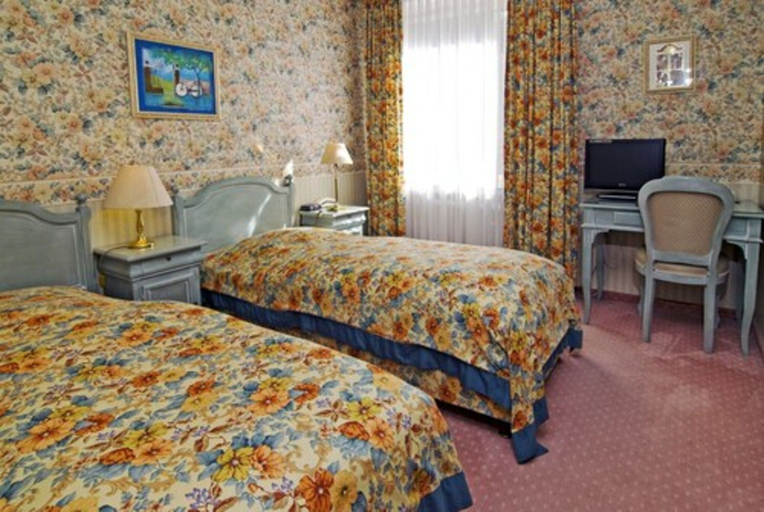 Bedroom 2, Wald-Hotel, Rhein-Sieg-Kreis