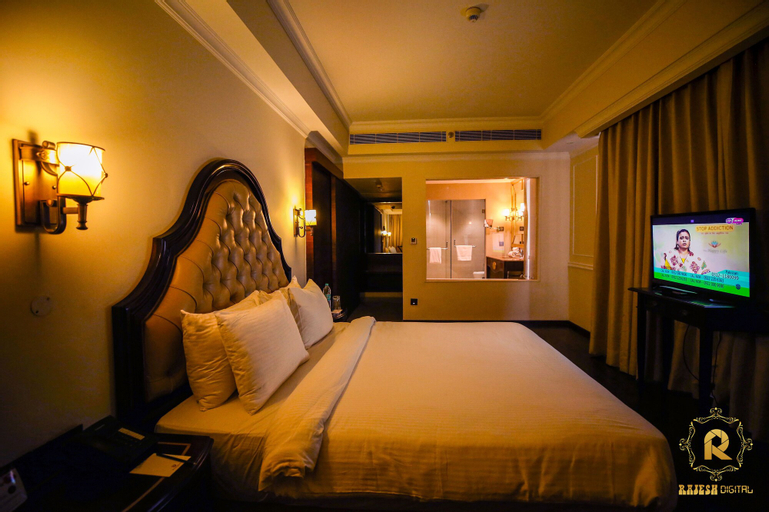 Bedroom 3, Golden Galaxy Hotels & Resorts, Faridabad