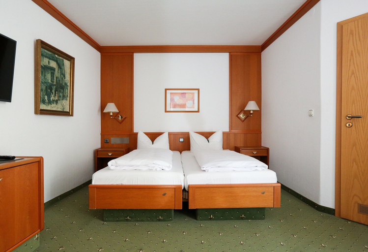 Bedroom 3, Arthotel ANA Goggl, Trademark Collection by Wyndham, Landsberg am Lech