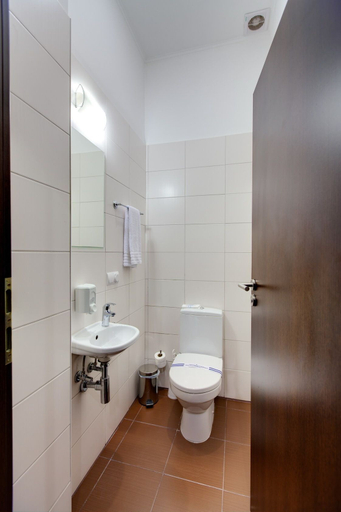 Bathroom 3, Ramada by Wyndham Lviv, Pustomytivs'kyi
