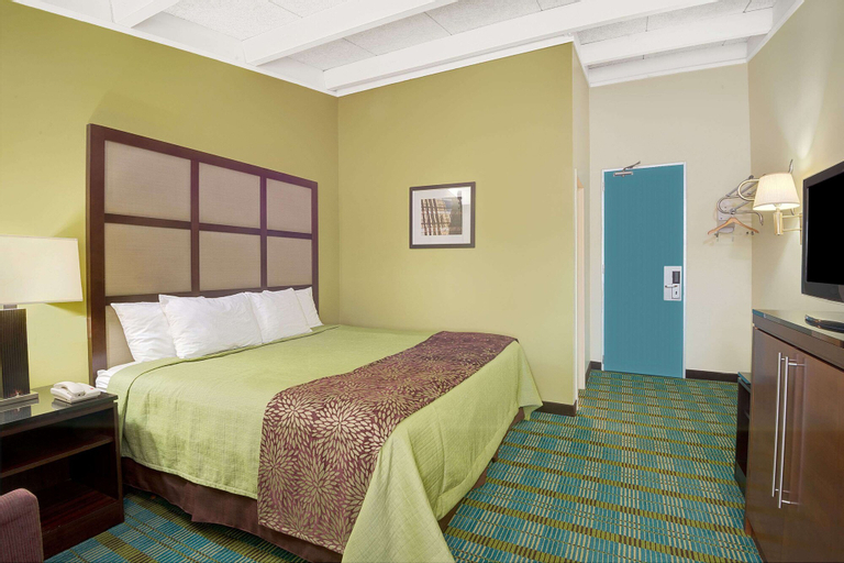 Bedroom 3, Days Inn by Wyndham Southington, Hartford