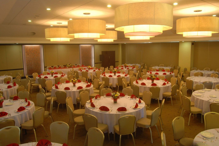 Food & Drinks 5, Tanza Oasis Hotel and Resort, Tanza