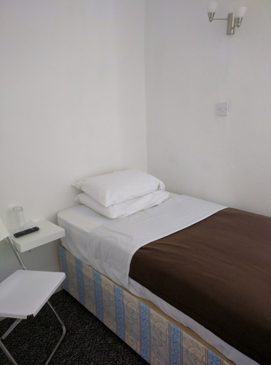 Bedroom 3, ABC Bed & Breakfast, London